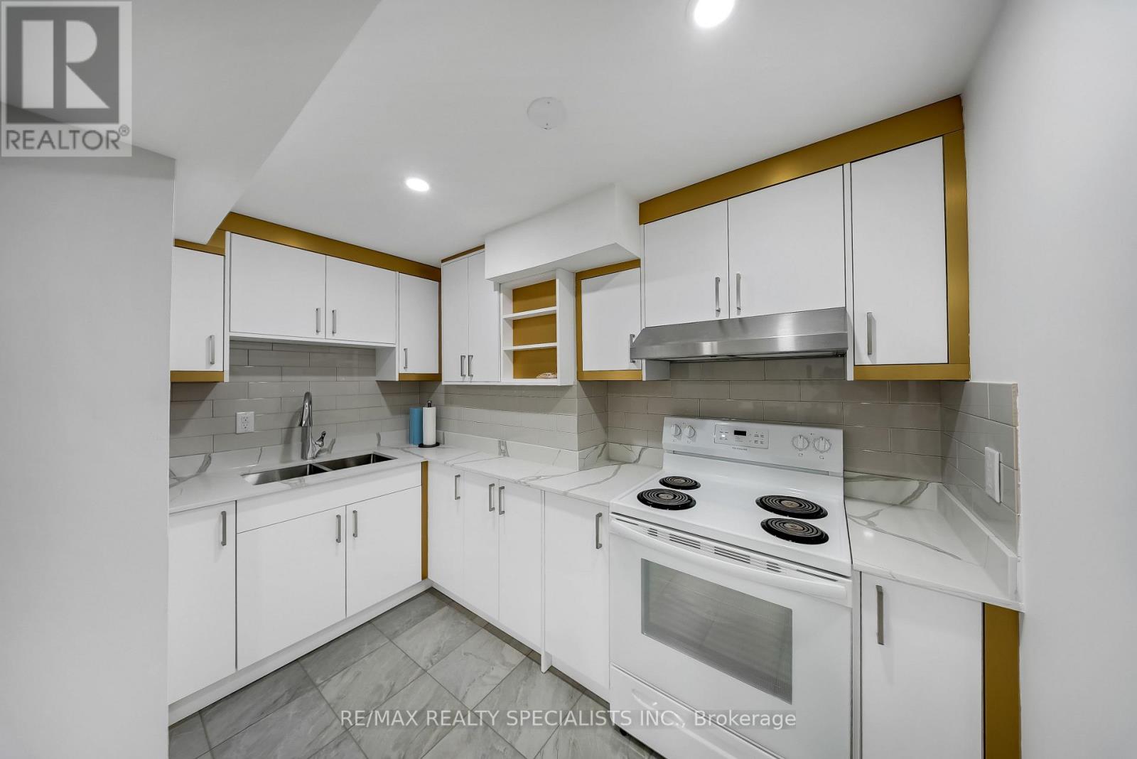 63 Blue Spruce Street, Brampton, Ontario  L6R 1C4 - Photo 31 - W13663568