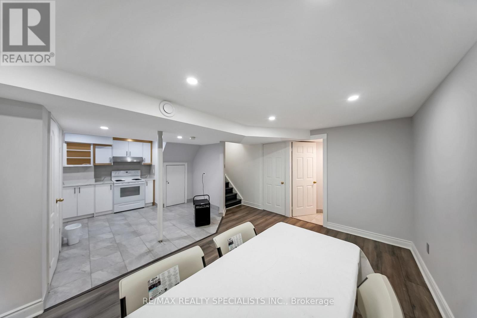 63 Blue Spruce Street, Brampton, Ontario  L6R 1C4 - Photo 37 - W13663568