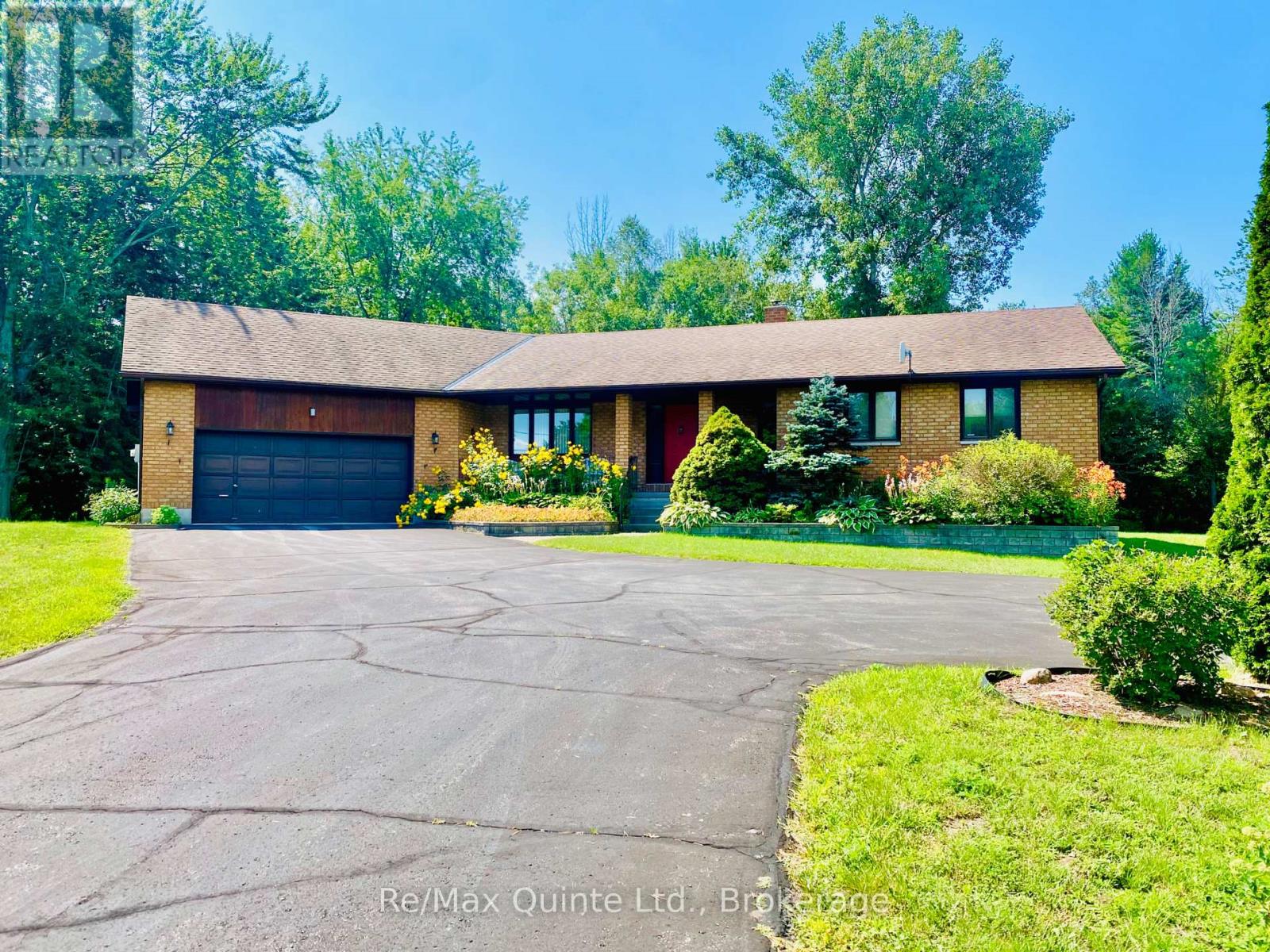 21858 LOYALIST PARKWAY, Quinte West, Ontario