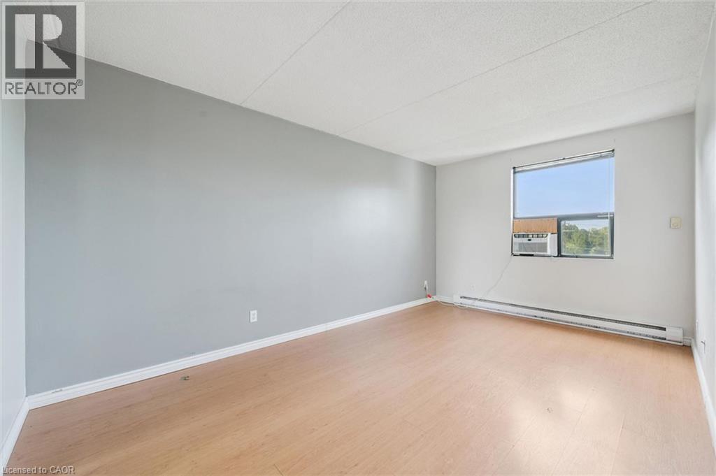 65 Silvercreek Parkway N Unit# 404, Guelph, Ontario  N1H 7R9 - Photo 22 - 40855029