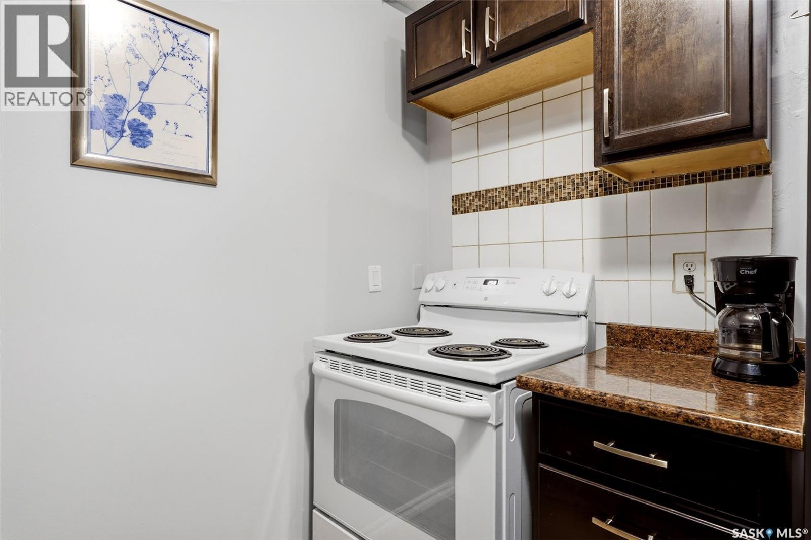 4168 Castle Road, Regina, Saskatchewan  S4S 4T2 - Photo 11 - SK045358