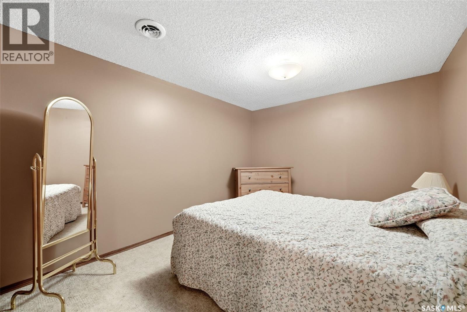 2118 Elderkin Drive E, Regina, Saskatchewan  S4V 1N7 - Photo 28 - SK045356