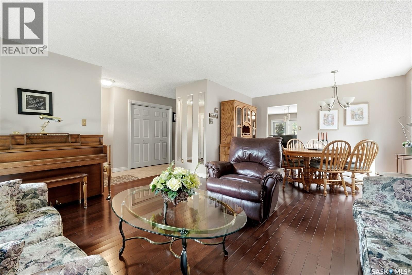 2118 Elderkin Drive E, Regina, Saskatchewan  S4V 1N7 - Photo 6 - SK045356