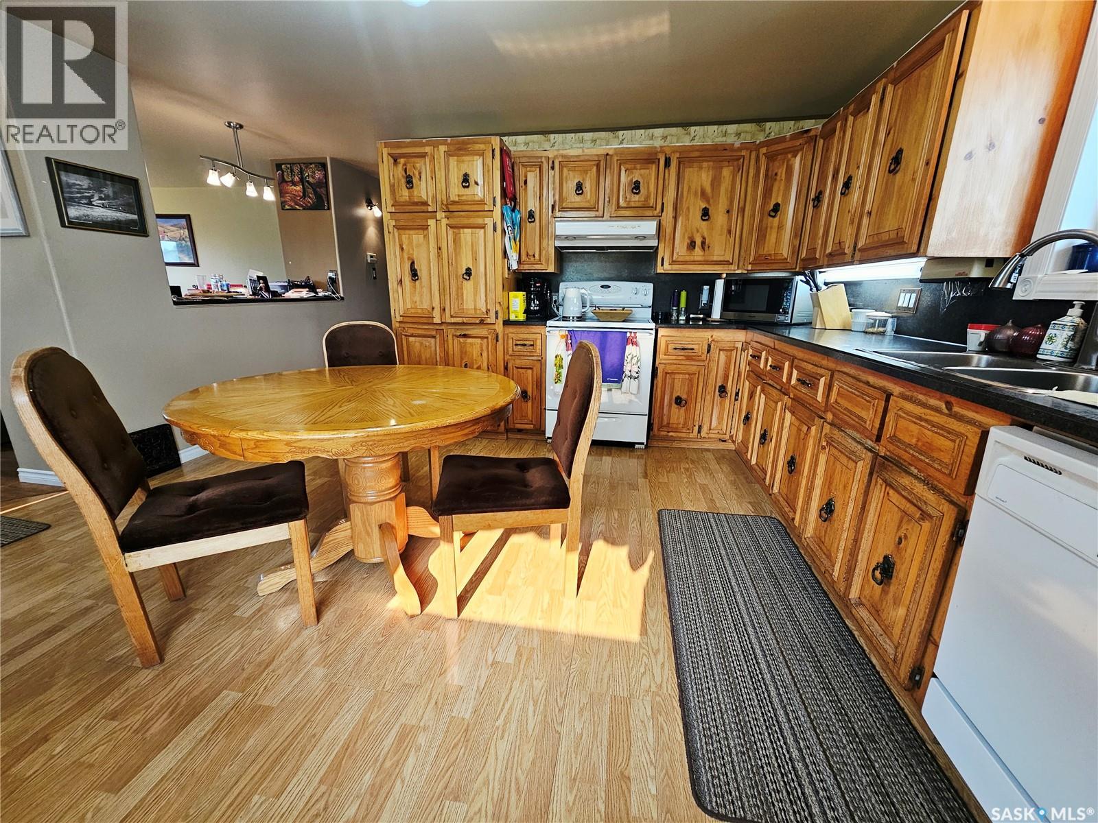 15686 9 Highway, Good Lake Rm No. 274, Saskatchewan  S0A 0L0 - Photo 29 - SK044236