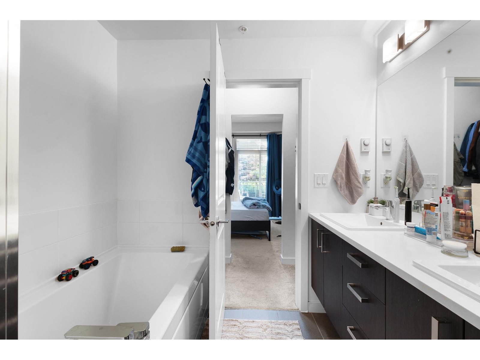 106 13628 81a Avenue, Surrey, British Columbia  V3W 3E2 - Photo 16 - R3154577