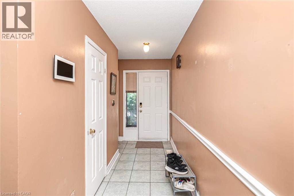 127 Terni Boulevard, Hamilton, Ontario  L8W 3W4 - Photo 5 - 40851098
