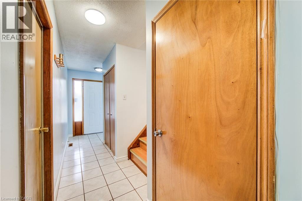 282 Driftwood Drive, Kitchener, Ontario  N2N 1X6 - Photo 6 - 40854867
