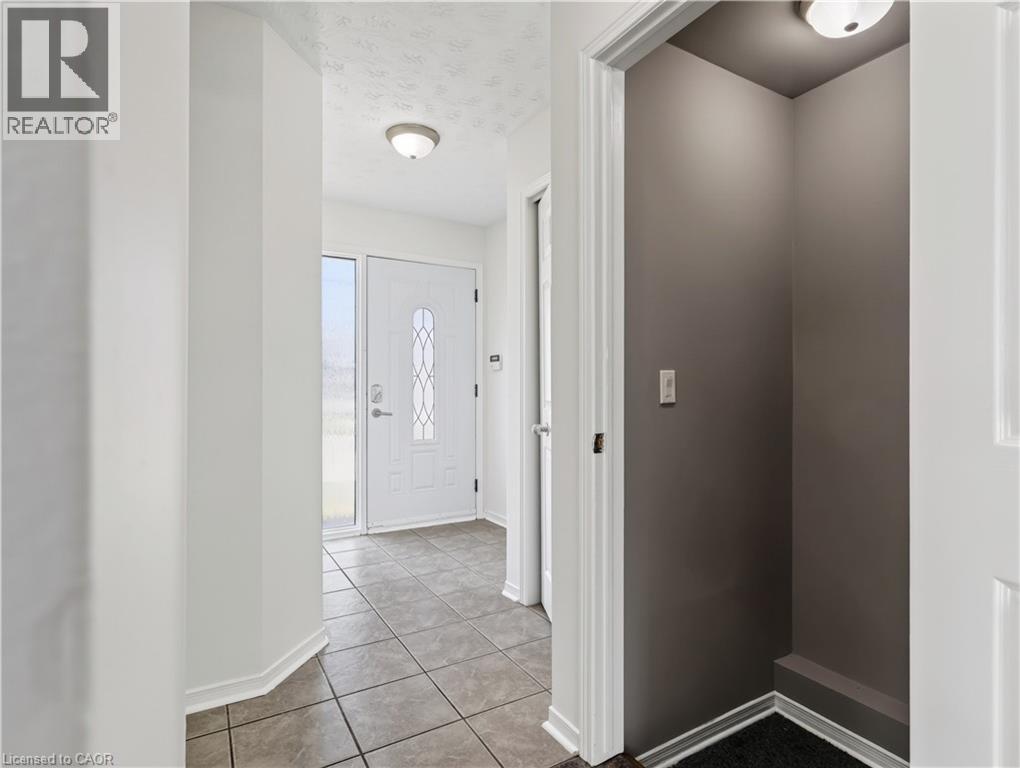 211 Morton Street, Thorold, Ontario  L2V 1C8 - Photo 15 - 40855341