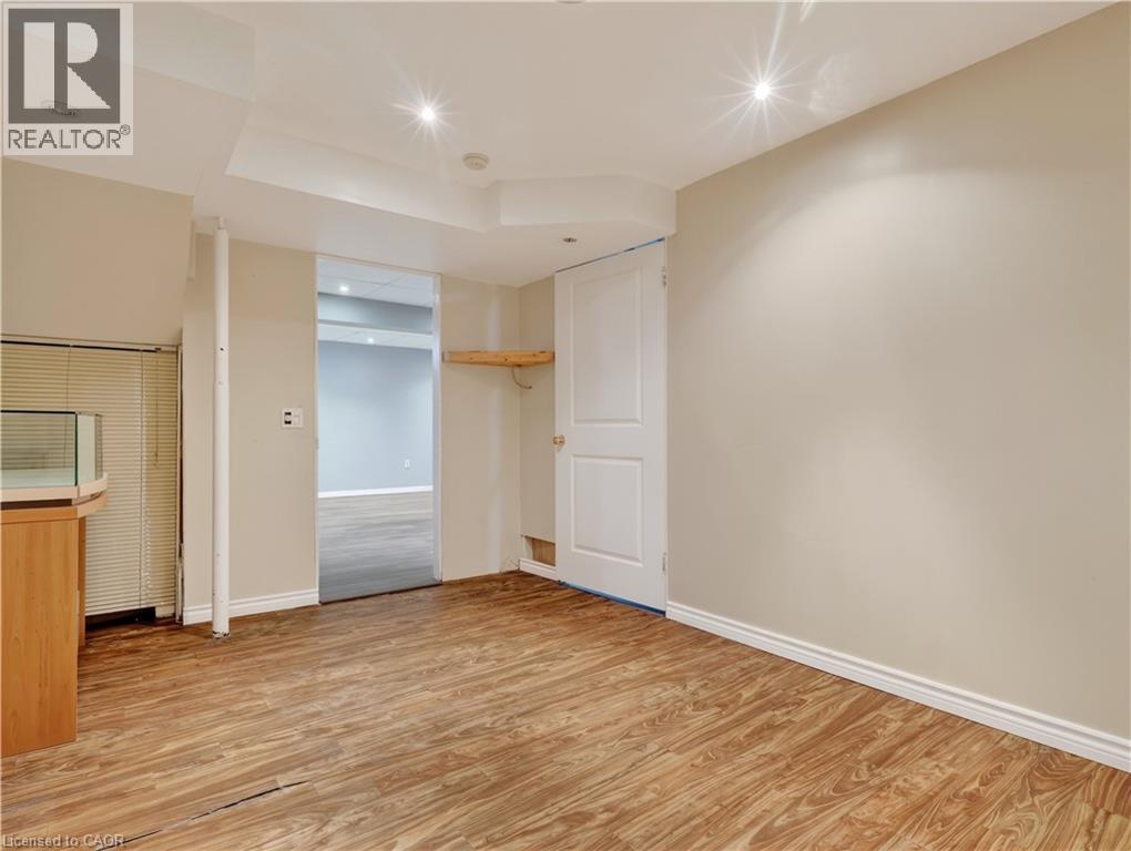 211 Morton Street, Thorold, Ontario  L2V 1C8 - Photo 34 - 40855341