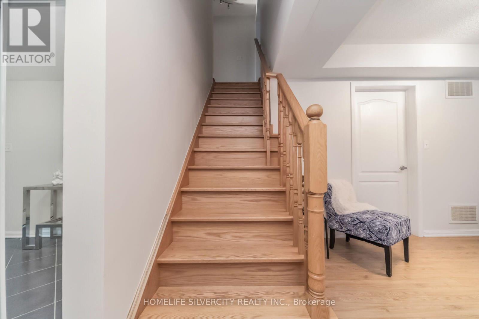 31 Betterton Crescent, Brampton, Ontario  L7A 0S5 - Photo 11 - W13604522