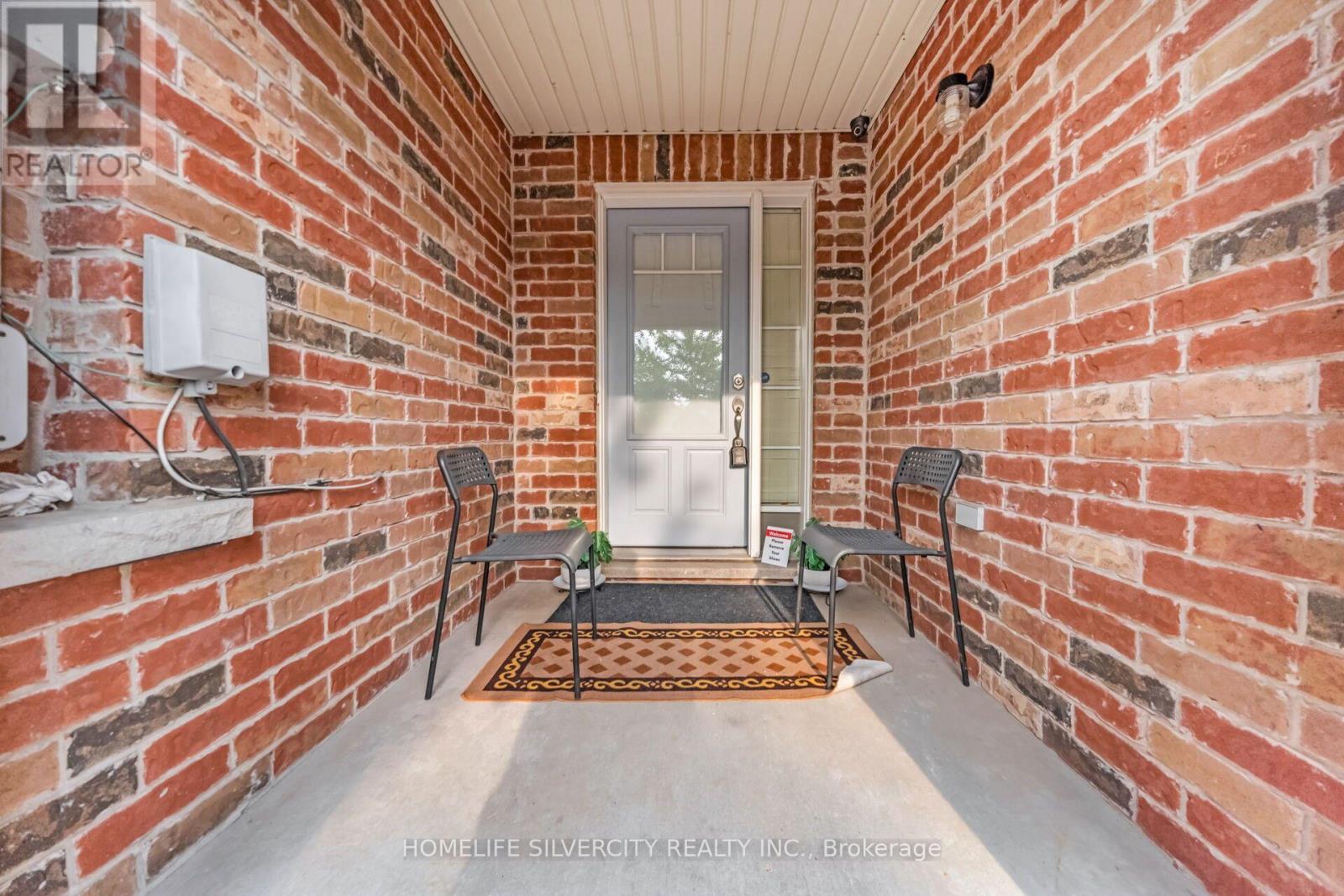 31 Betterton Crescent, Brampton, Ontario  L7A 0S5 - Photo 4 - W13604522