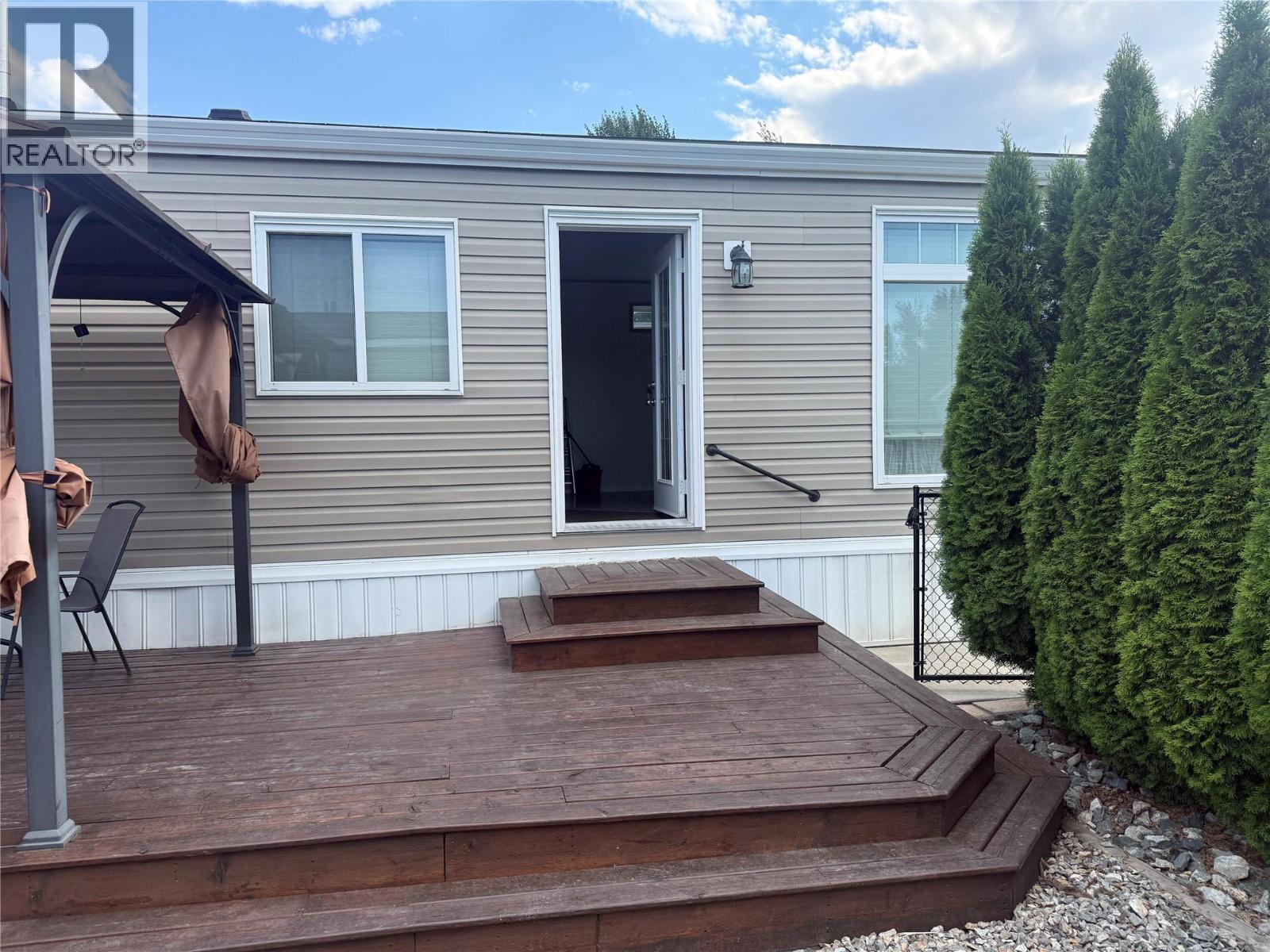 8945 97 Highway Unit# 13, Kelowna, British Columbia  V4V 1E8 - Photo 4 - 10397608