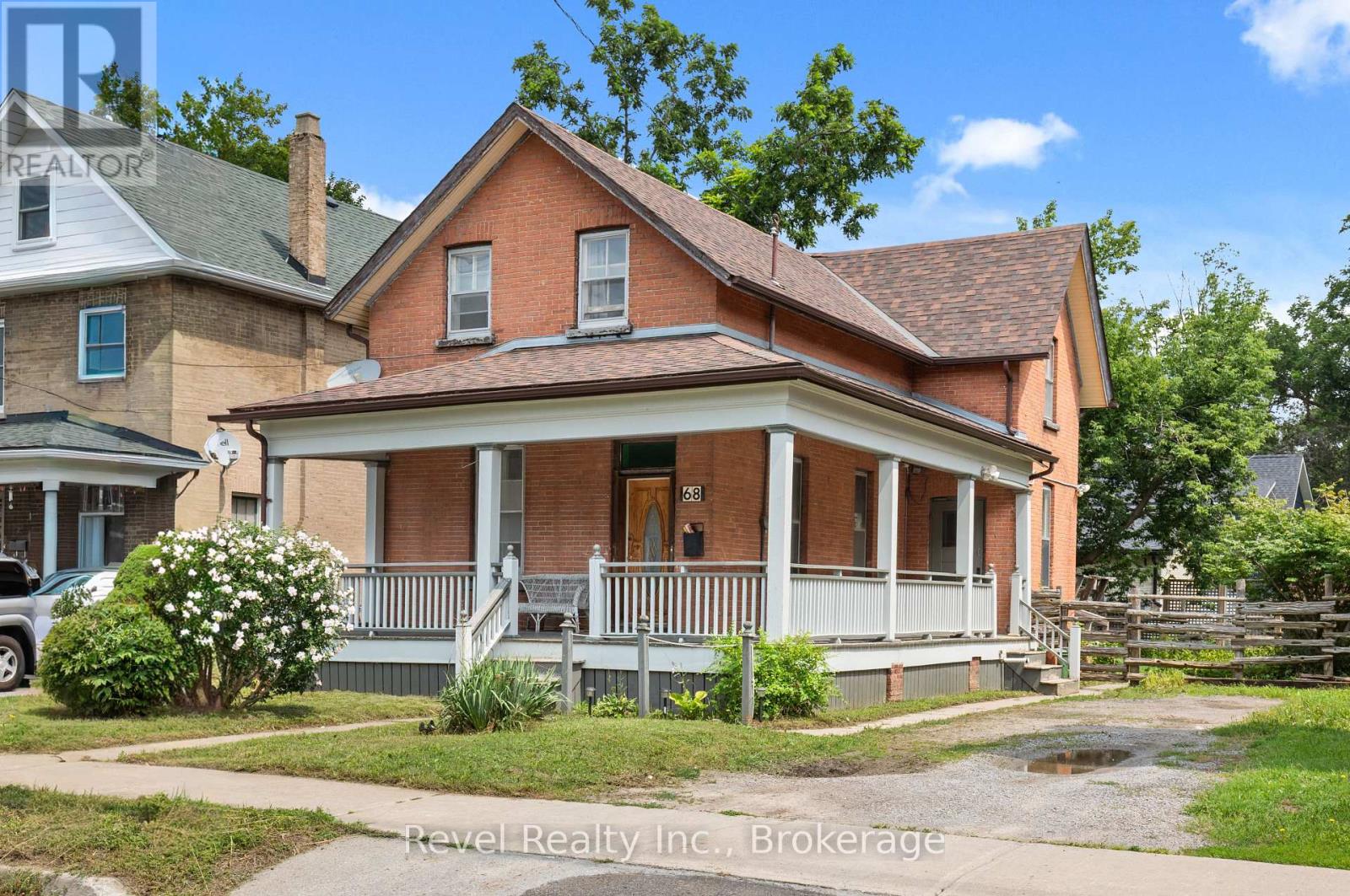 68 WILLIAM STREET S, Kawartha Lakes, Ontario