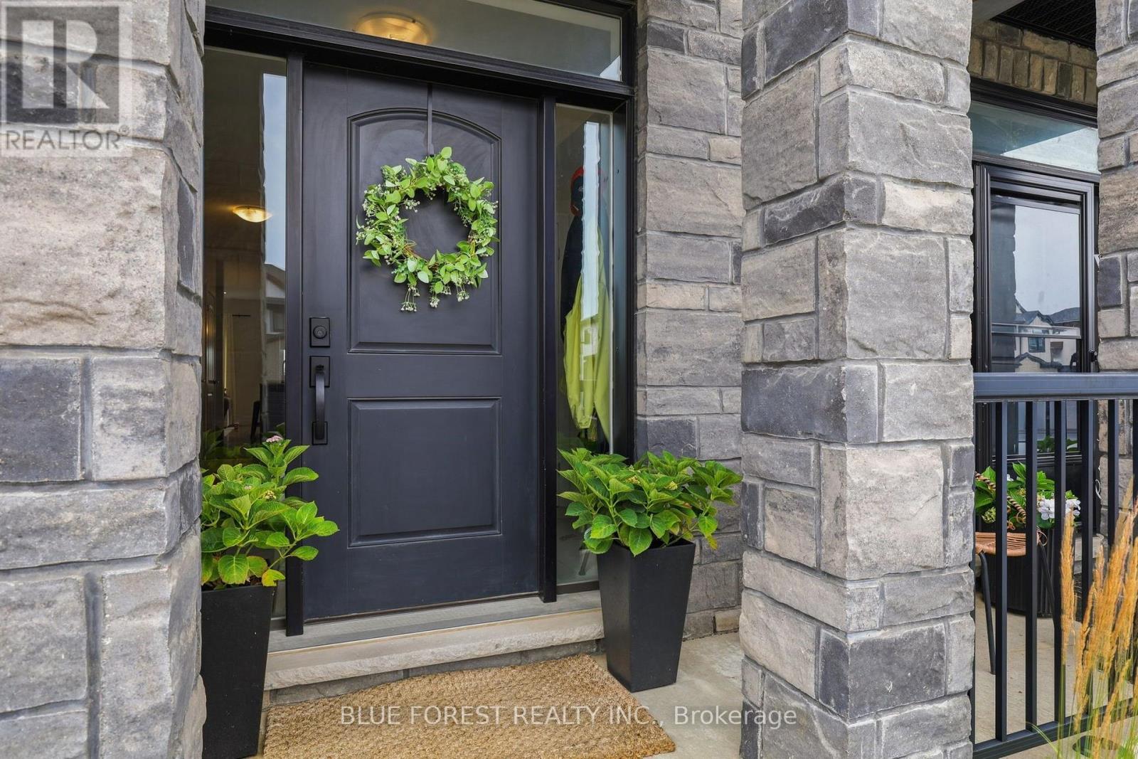283 Winlow Way, Middlesex Centre, Ontario  N0L 1R0 - Photo 3 - X13667284