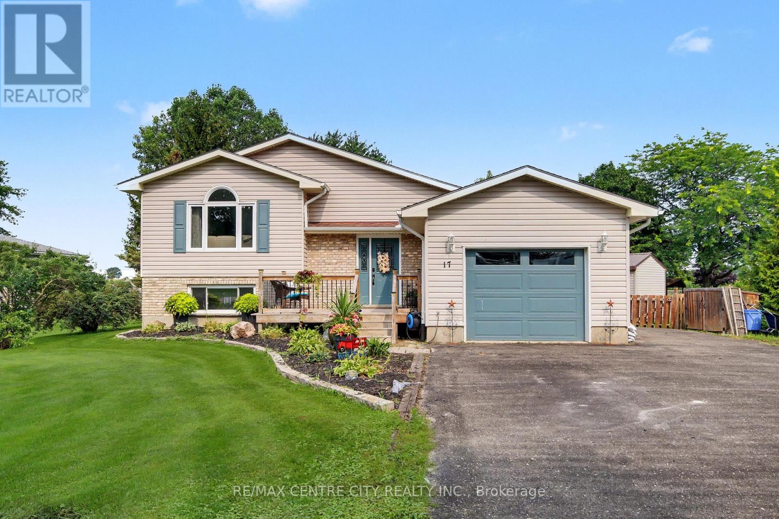 17 ROSE STREET, Dutton/Dunwich, Ontario