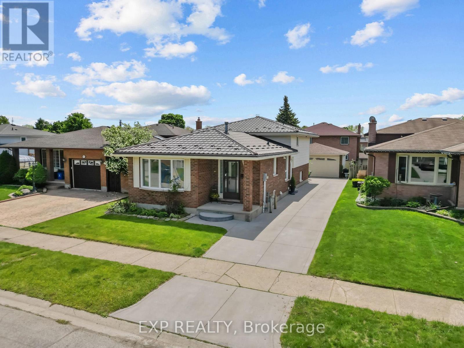 56 CLASSIC CRESCENT, London East, Ontario