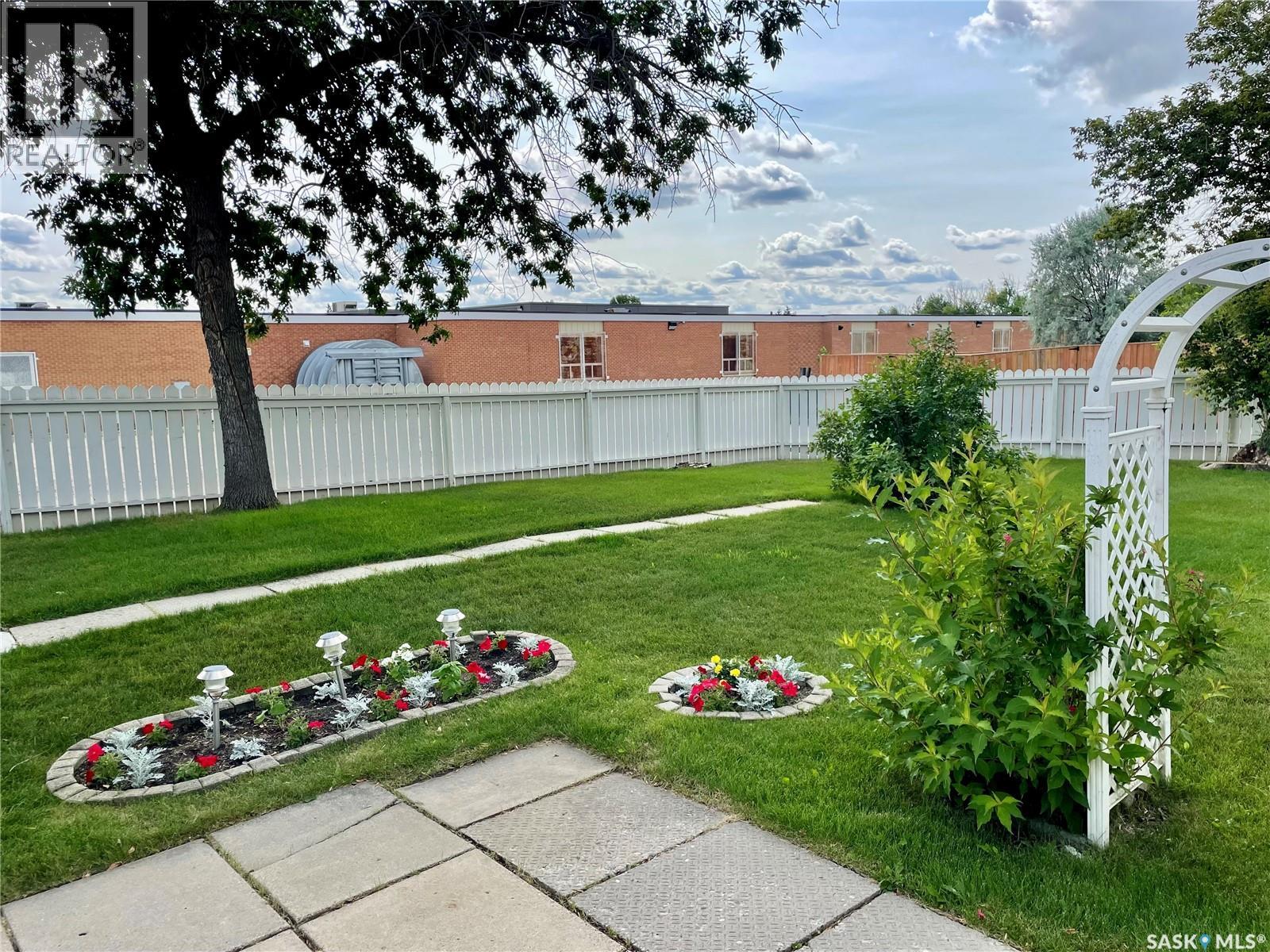 206 Mcintosh Street N, Regina, Saskatchewan  S4R 4Z9 - Photo 37 - SK044798