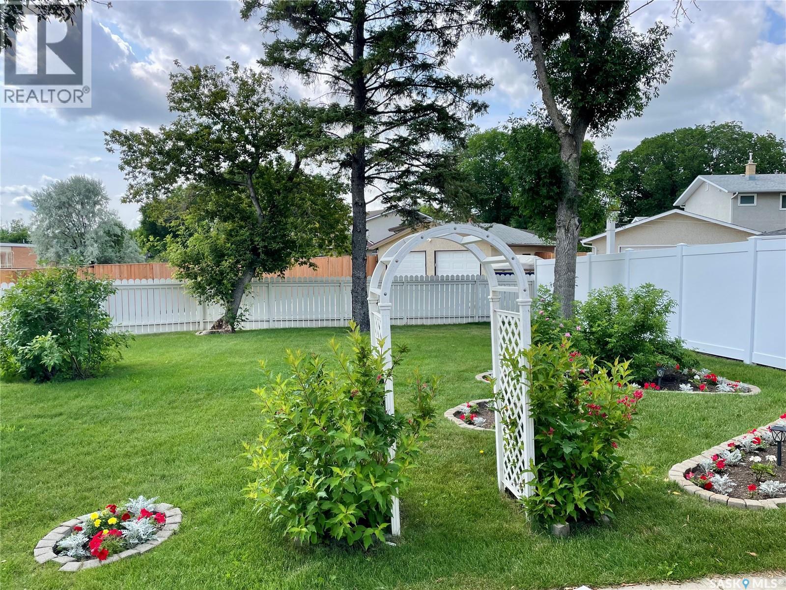 206 Mcintosh Street N, Regina, Saskatchewan  S4R 4Z9 - Photo 34 - SK044798