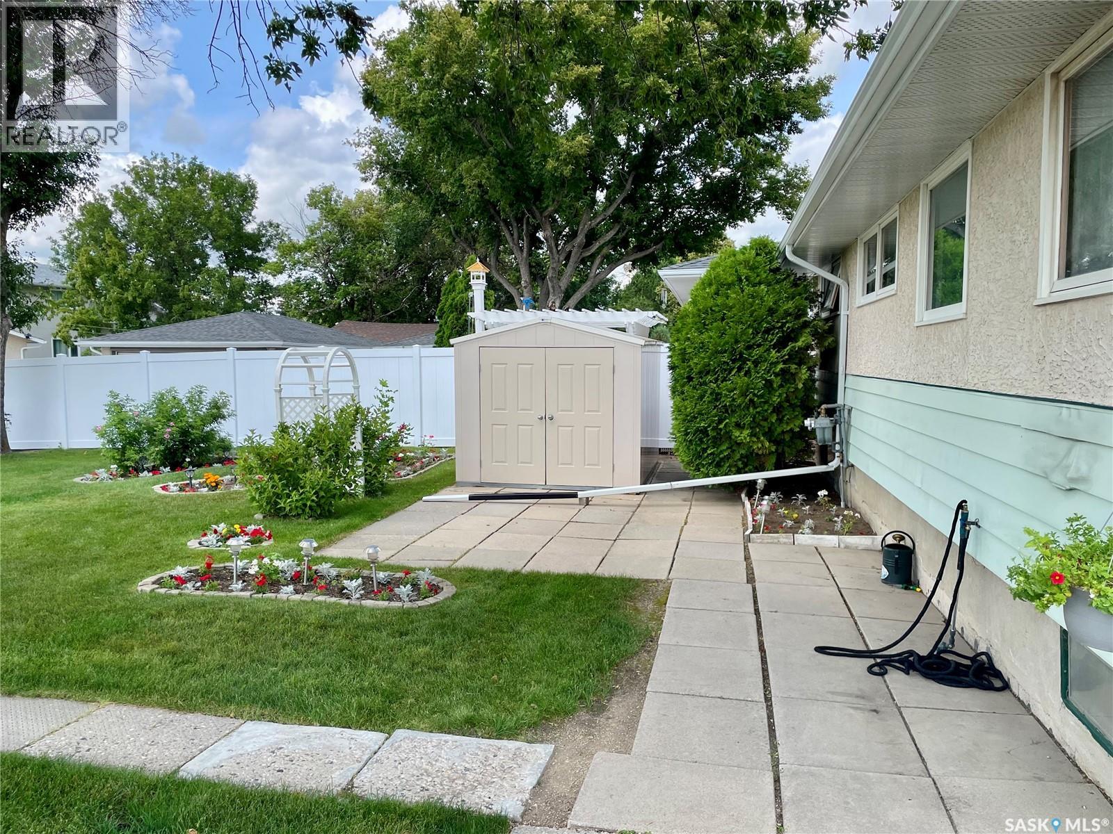 206 Mcintosh Street N, Regina, Saskatchewan  S4R 4Z9 - Photo 33 - SK044798