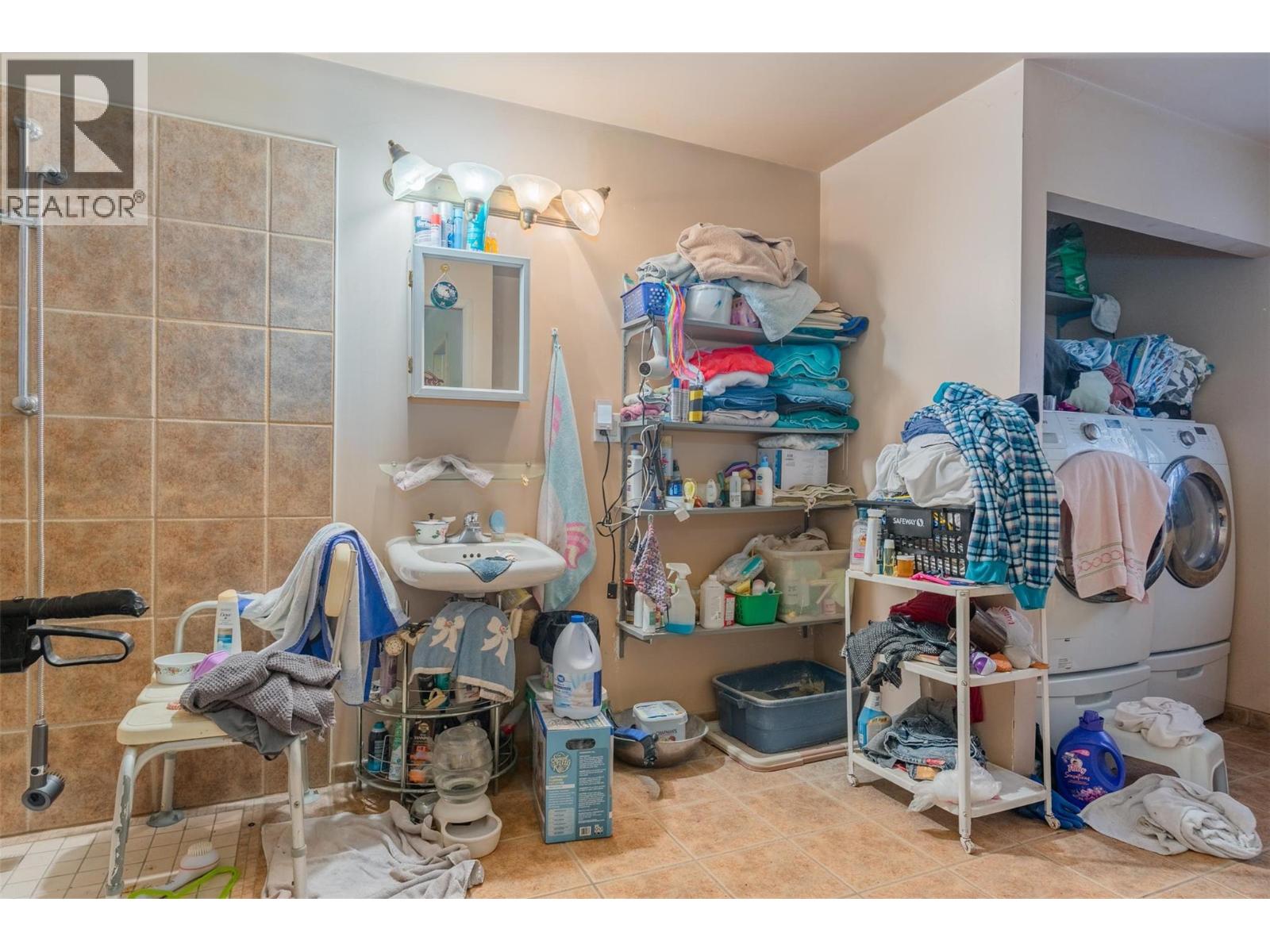 1976 Watson Lane, Fruitvale, British Columbia  V0G 1L1 - Photo 17 - 10367081