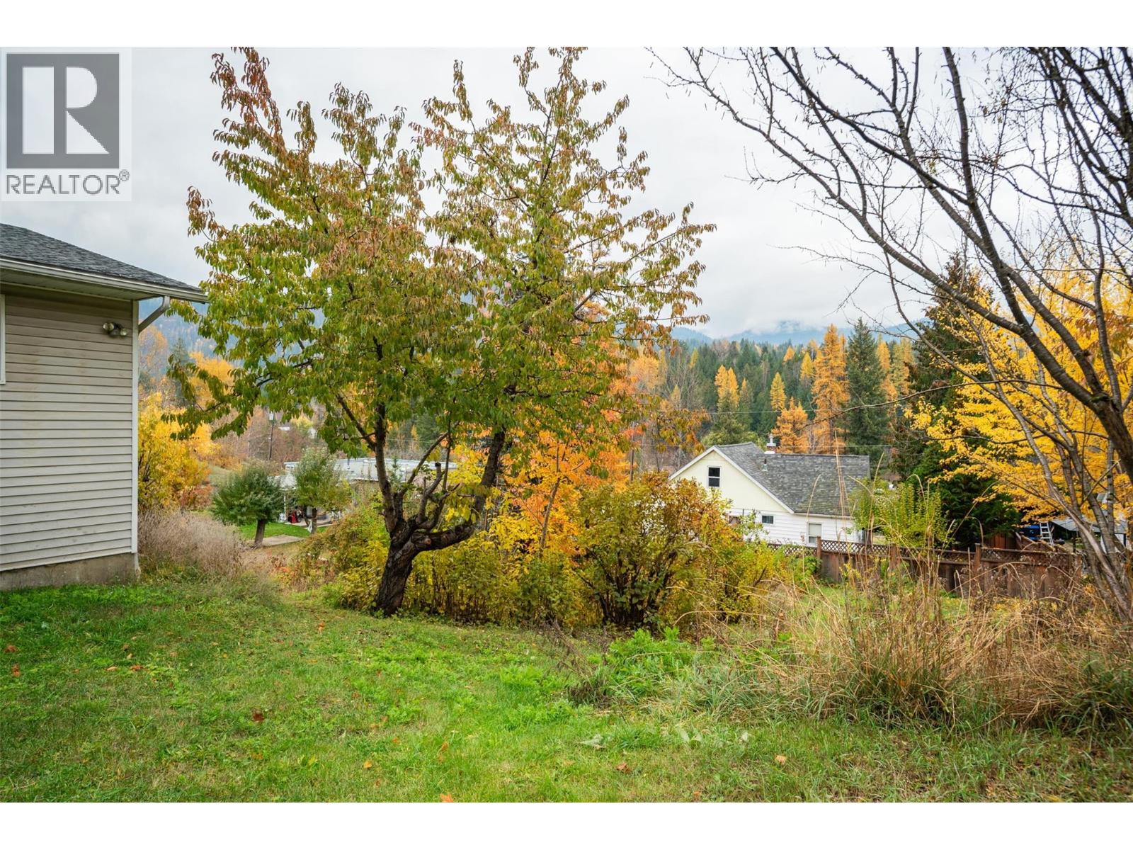 1976 Watson Lane, Fruitvale, British Columbia  V0G 1L1 - Photo 28 - 10367081