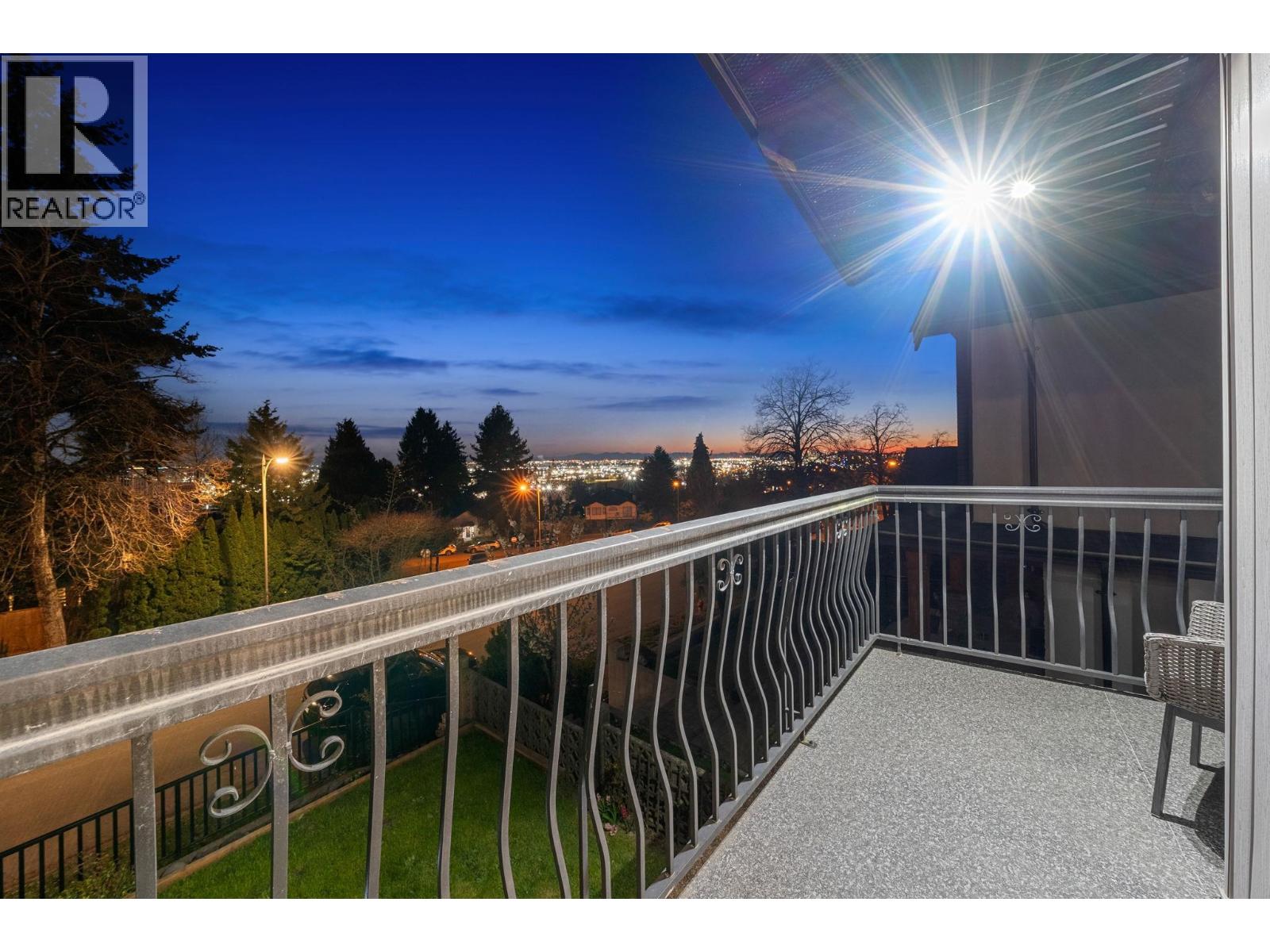 2131 Fraserview Drive, Vancouver, British Columbia  V5P 2N2 - Photo 35 - R3154222