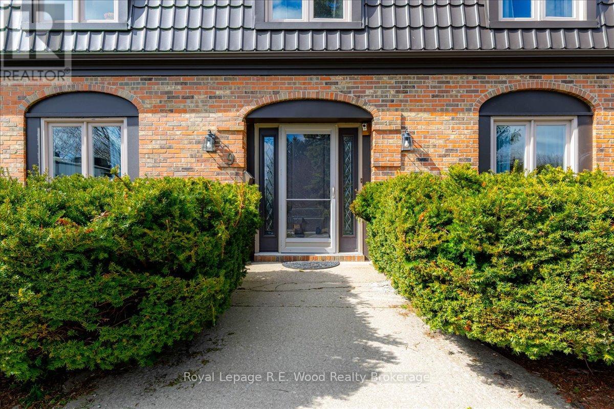9 Woodcock Drive, Tillsonburg, Ontario  N4G 4L7 - Photo 2 - X13438146
