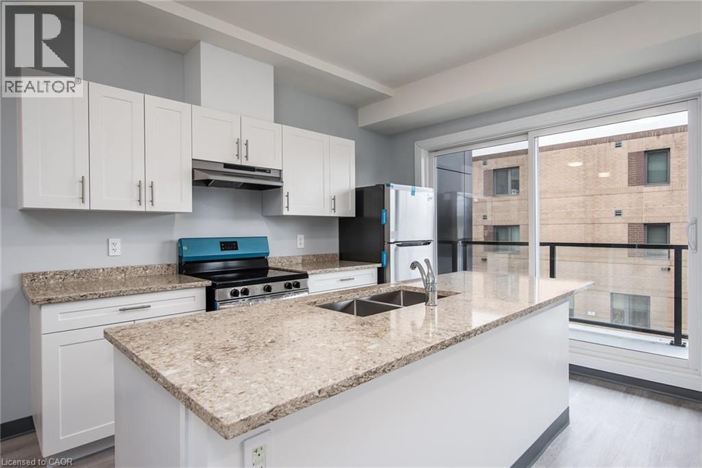10 Queen Street Unit# 202, St. Thomas, Ontario  N5R 3H8 - Photo 2 - 40836828