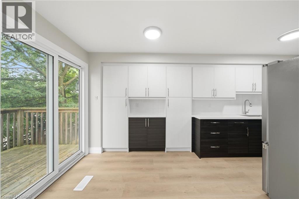 2155 Duncaster Drive Unit# 2, Burlington, Ontario  L7P 4R3 - Photo 17 - 40837903
