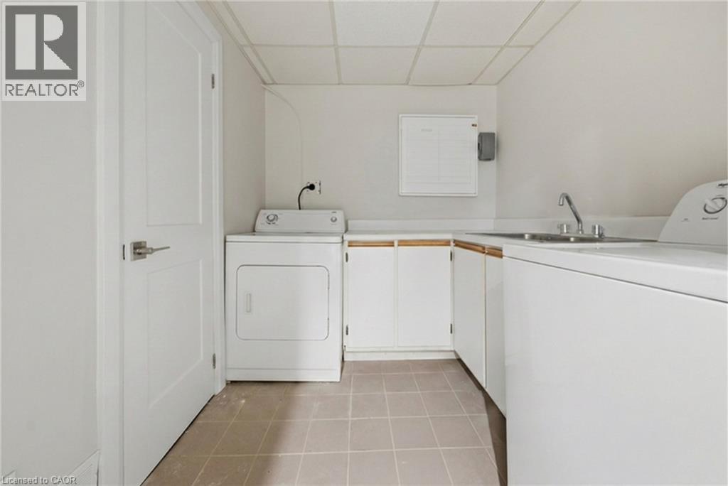 2155 Duncaster Drive Unit# 2, Burlington, Ontario  L7P 4R3 - Photo 37 - 40837903