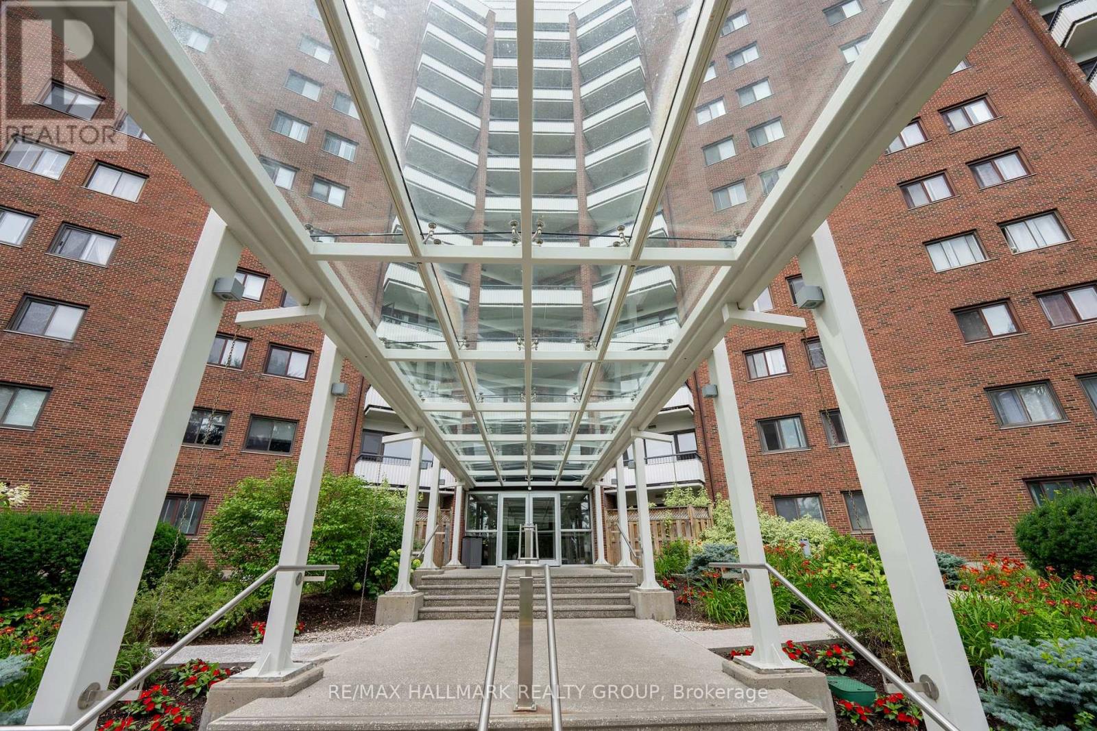 906 - 20 Chesterton Drive, Ottawa, Ontario  K2E 6Z7 - Photo 3 - X13667250