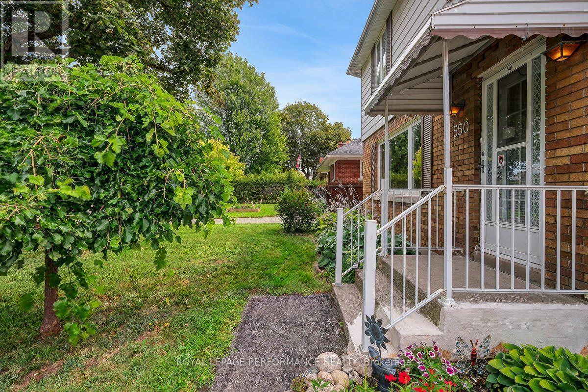 550 Wolffdale Crescent, Ottawa, Ontario  K1K 1N5 - Photo 3 - X13667258