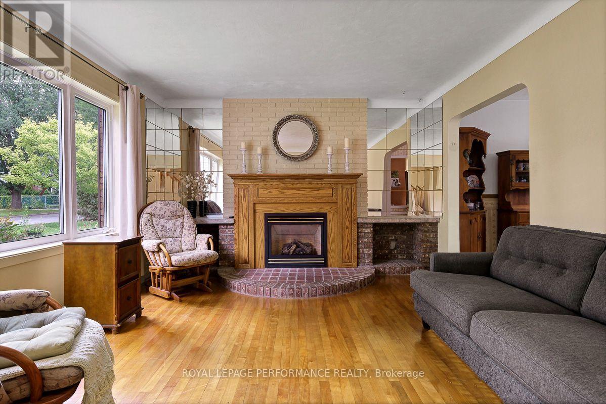 550 Wolffdale Crescent, Ottawa, Ontario  K1K 1N5 - Photo 6 - X13667258