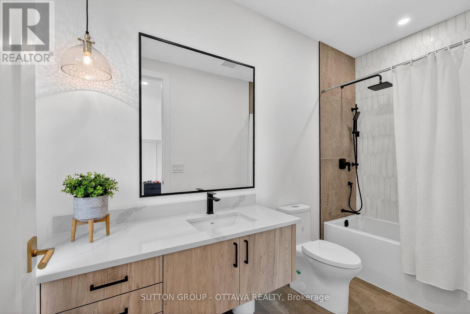 1533 Rosebella Avenue, Ottawa, Ontario  K1T 1G6 - Photo 33 - X13667312