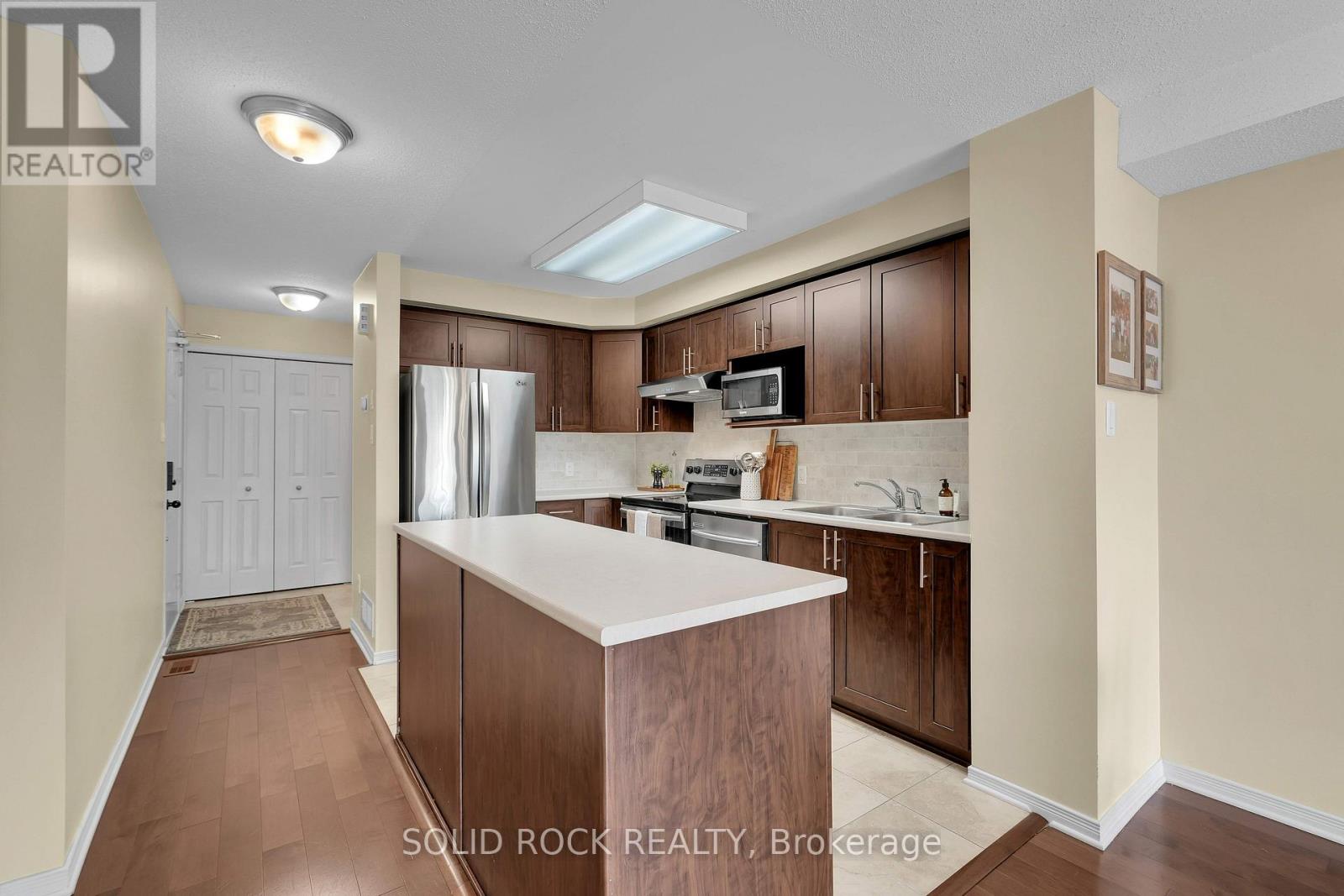 645 Reardon Private, Ottawa, Ontario  K1V 2K8 - Photo 8 - X13667442