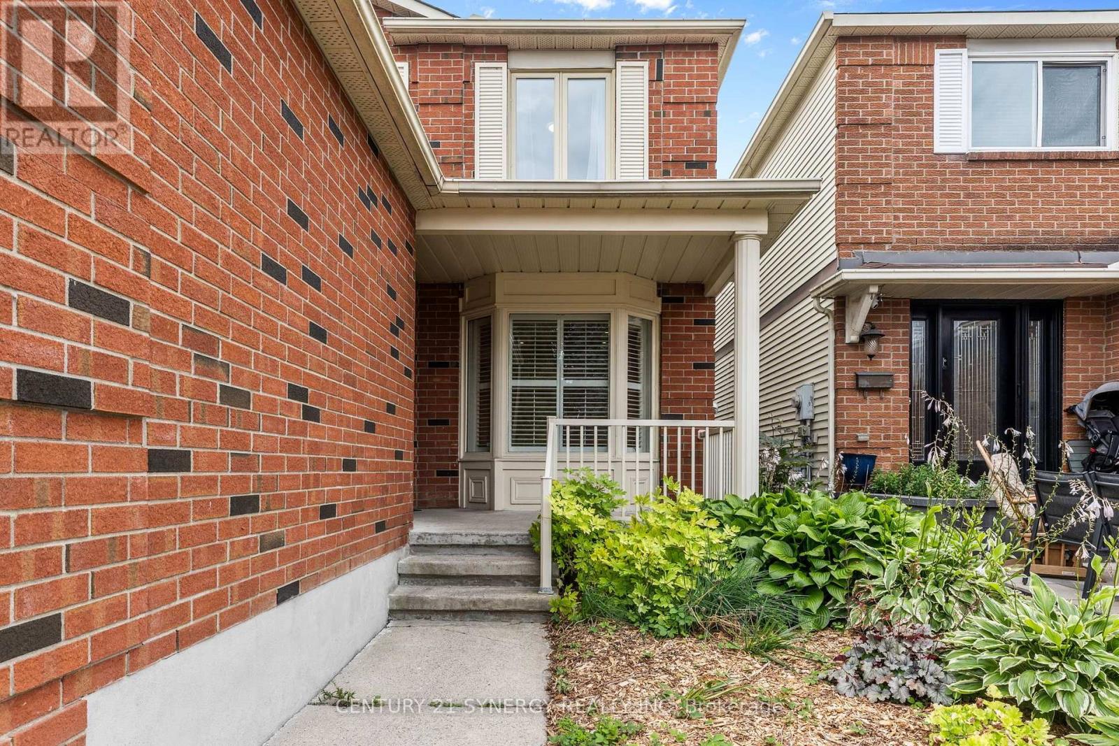 1449 Laurin Crescent, Ottawa, Ontario  K1E 3H3 - Photo 3 - X13667514