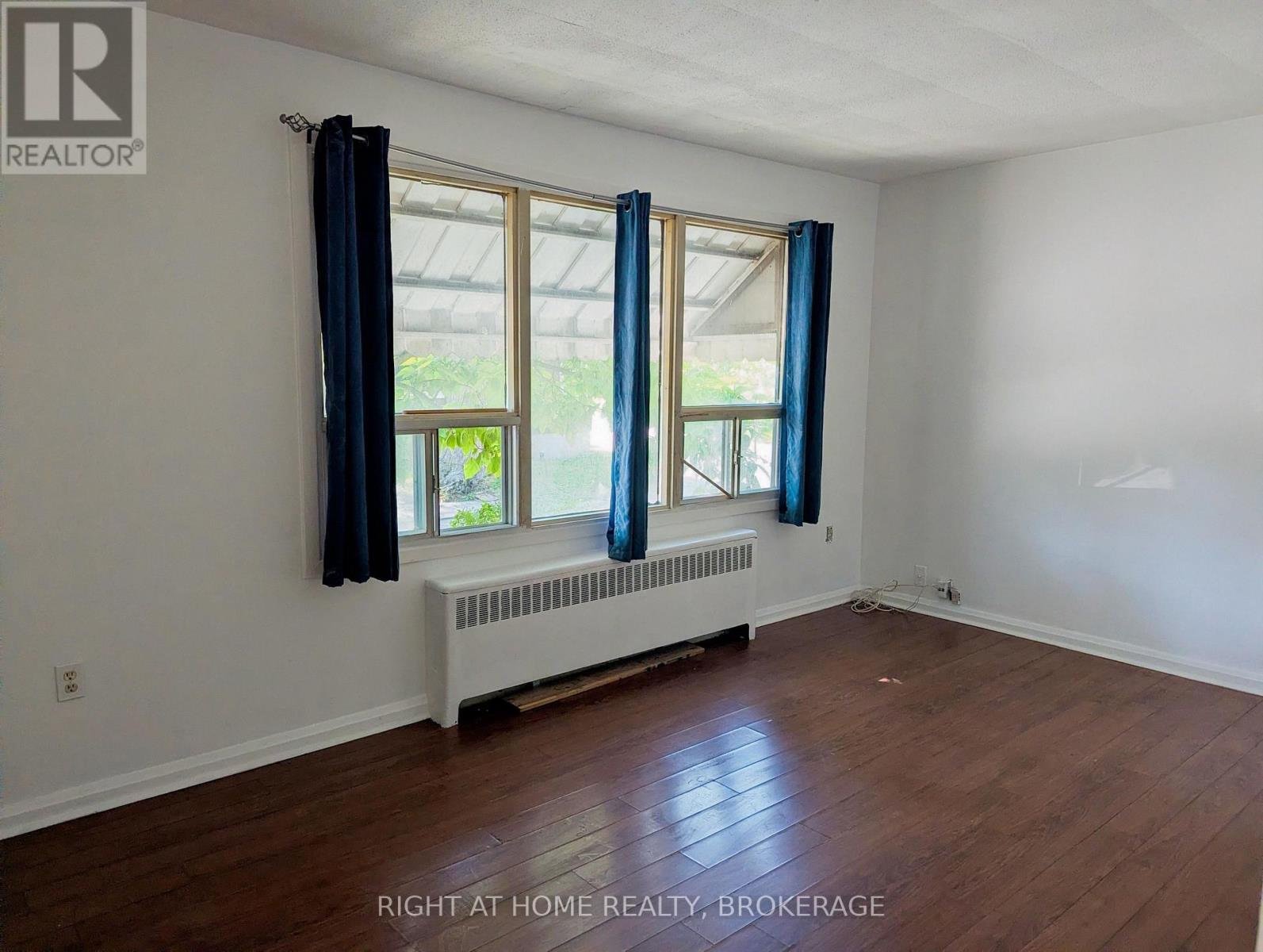 2 - 60 Richmond Avenue, St. Catharines, Ontario  L2R 3W7 - Photo 2 - X13667318