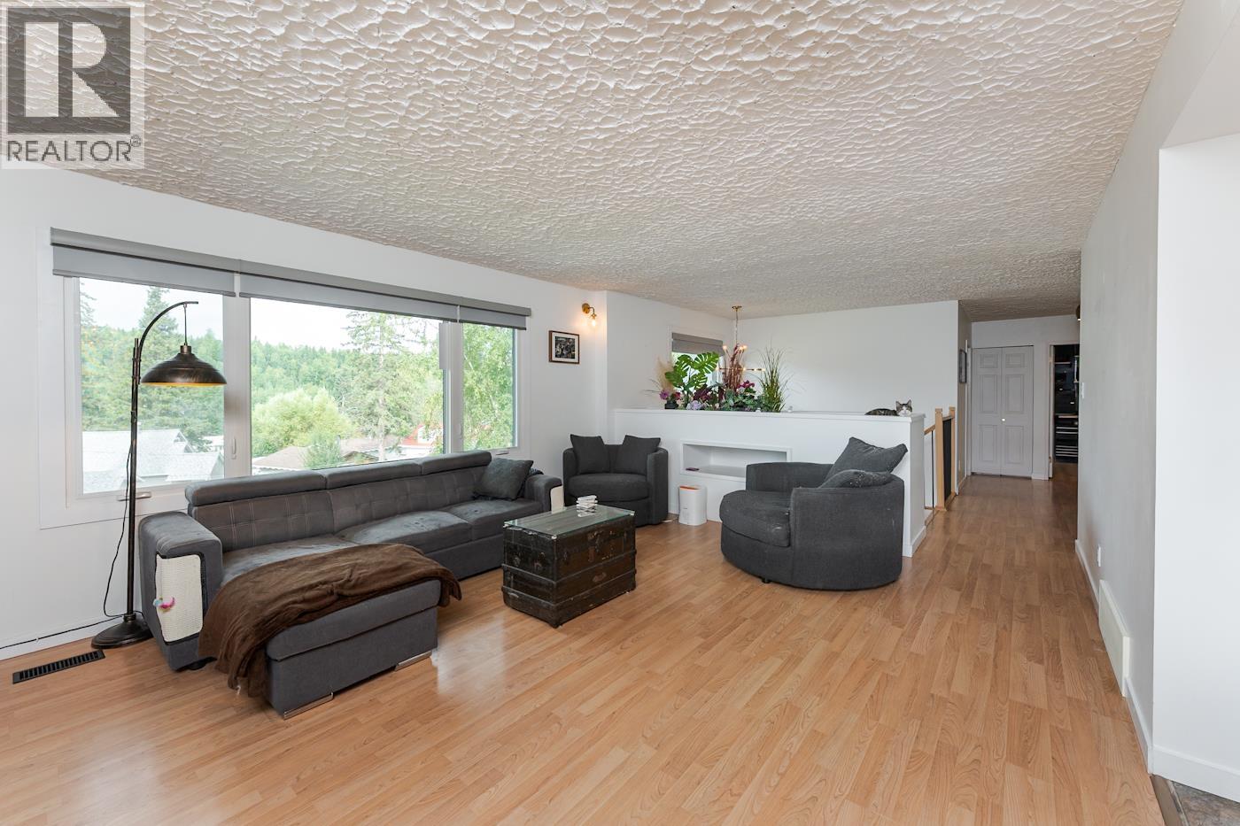 1880 Houghtaling Road, Prince George, British Columbia  V2K 1L6 - Photo 3 - R3155147