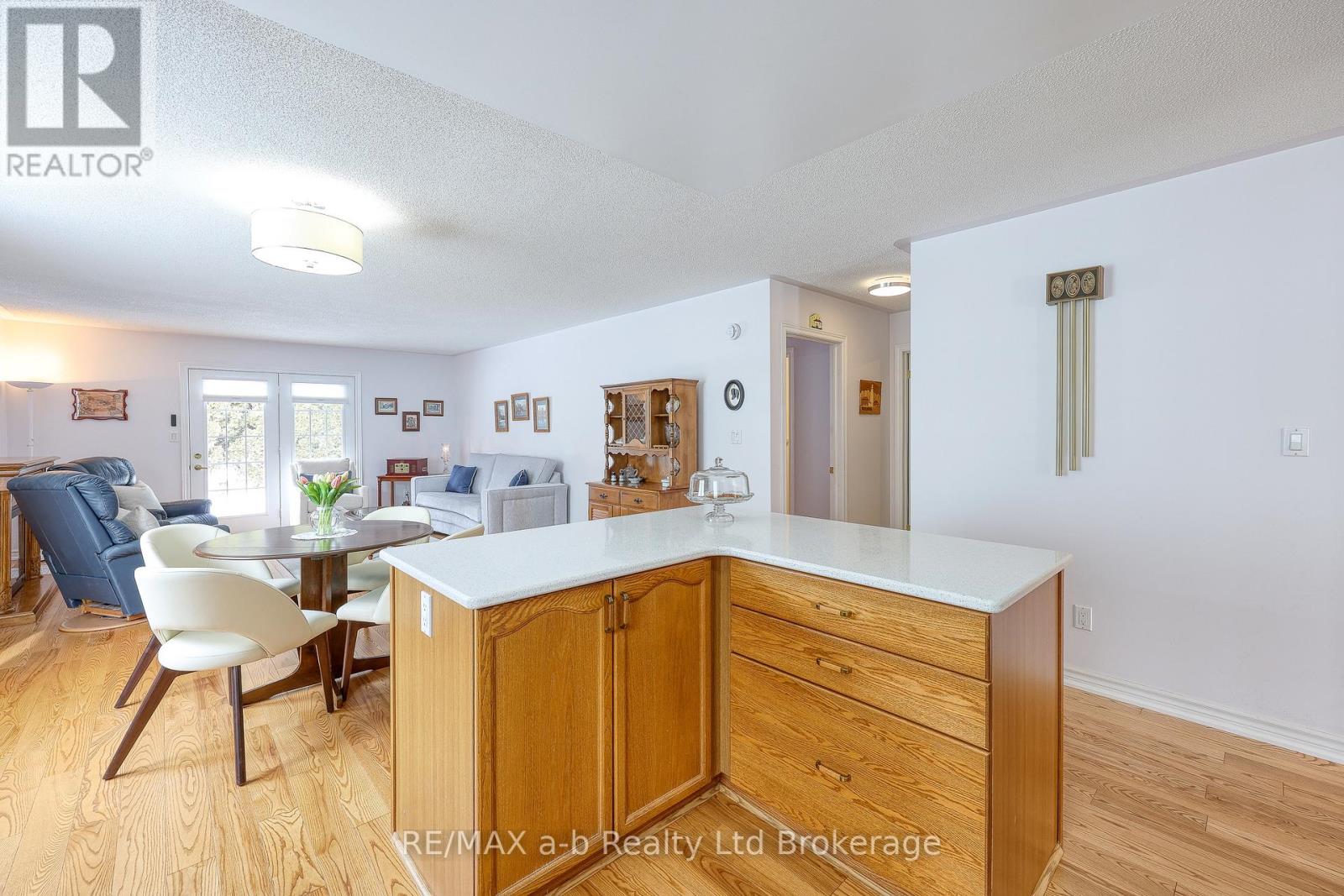 23 Brasher Drive, Tillsonburg, Ontario  N4G 5T2 - Photo 7 - X13667328