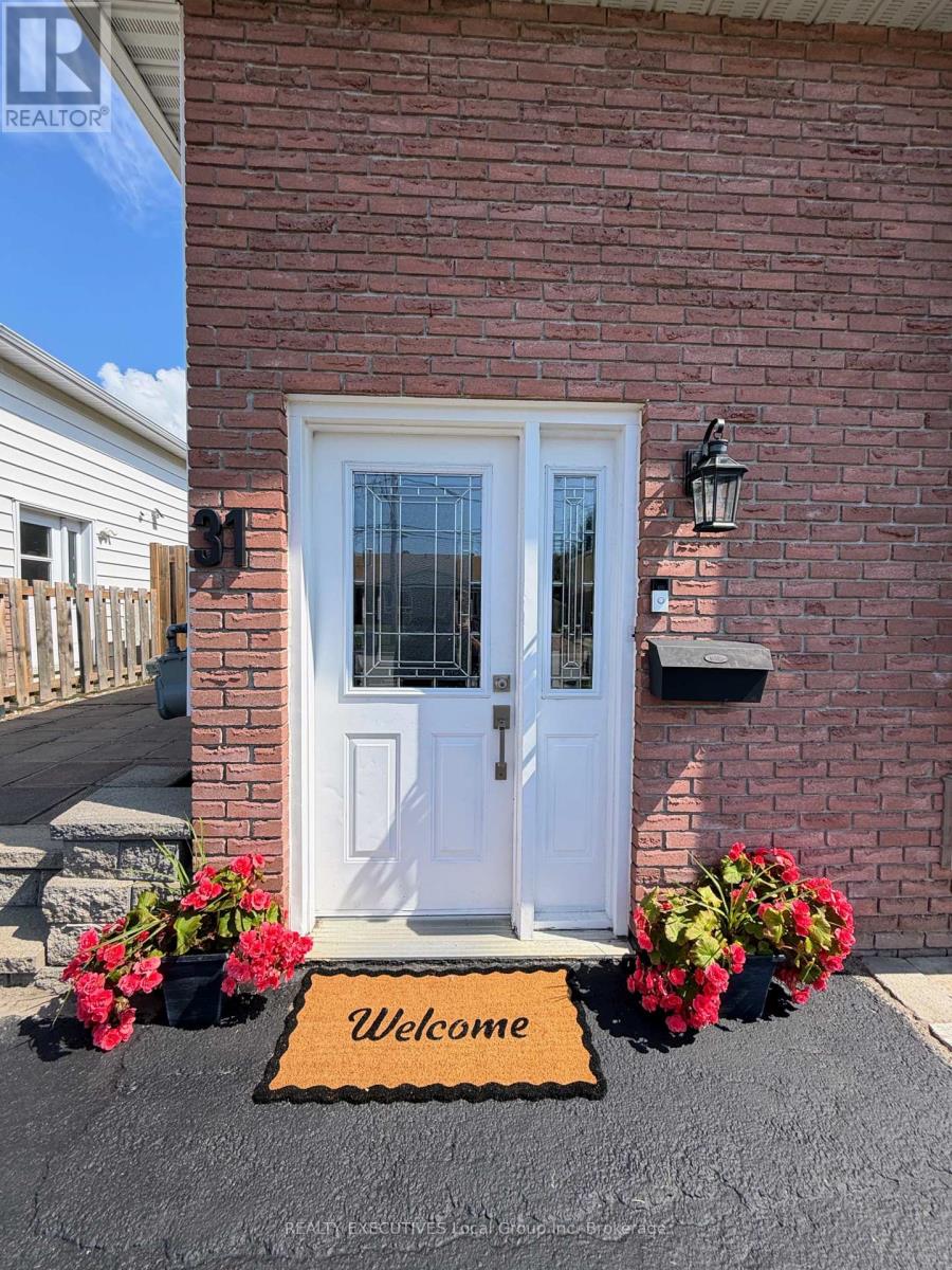 31 Mcgibbon Street, North Bay, Ontario  P1B 8T5 - Photo 2 - X13667264