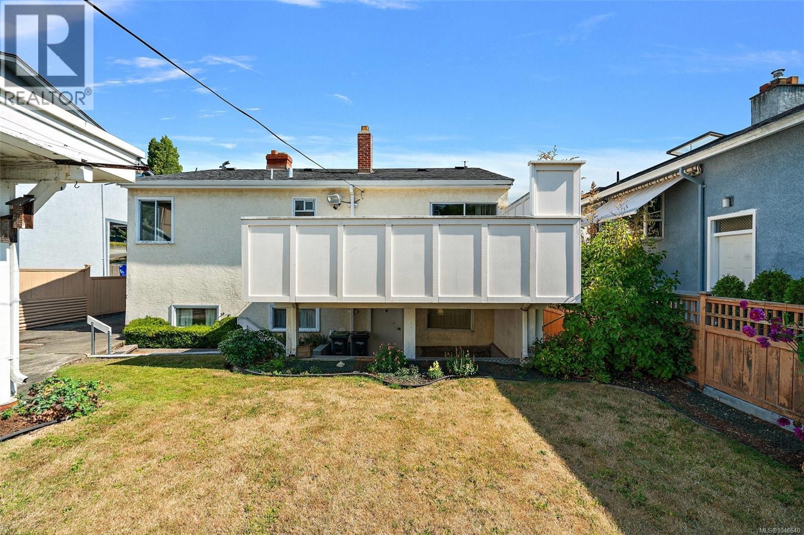935 Inskip St, Esquimalt, British Columbia  V9A 4J6 - Photo 13 - 1046640