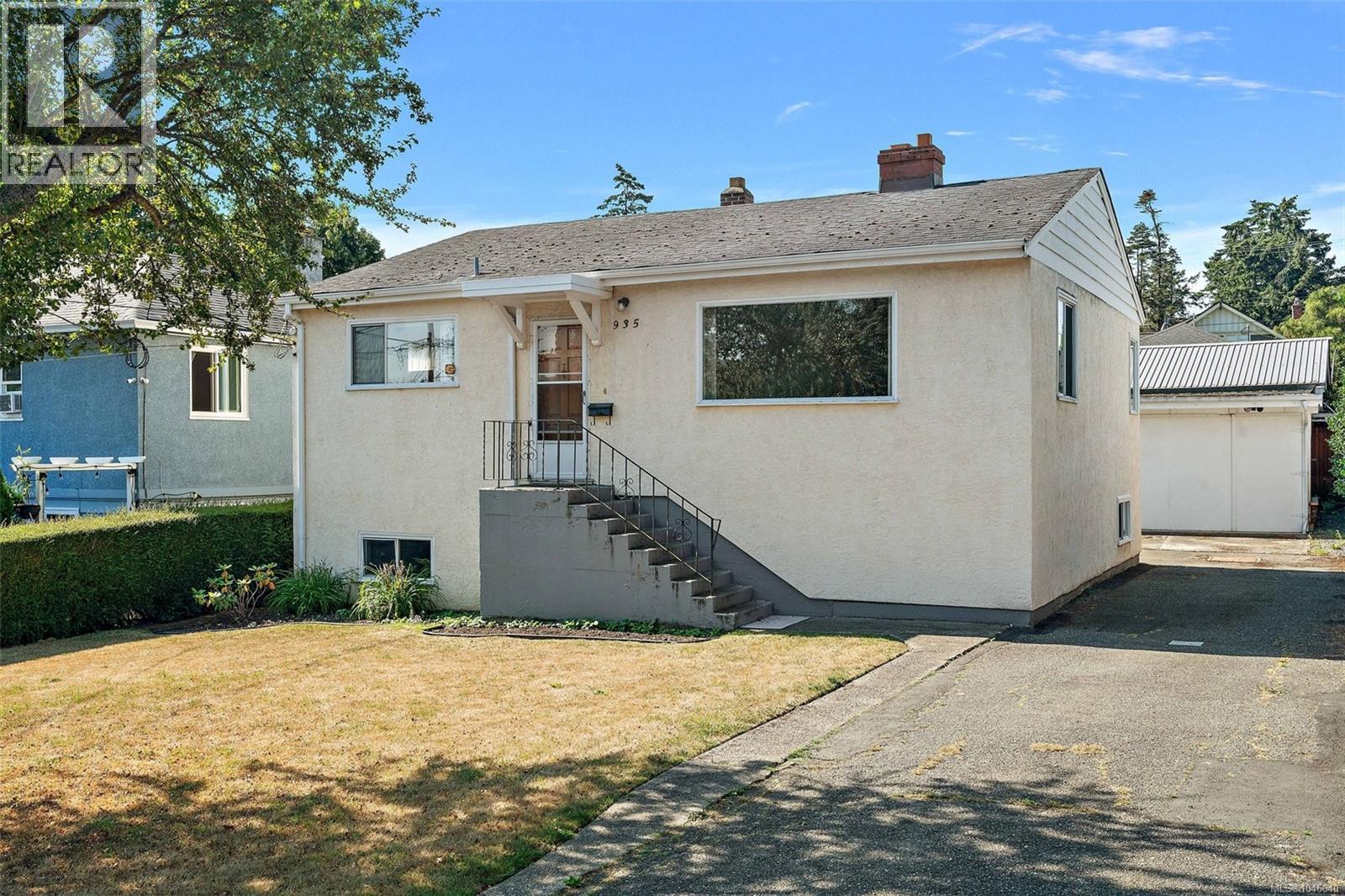 935 Inskip St, Esquimalt, British Columbia  V9A 4J6 - Photo 32 - 1046640