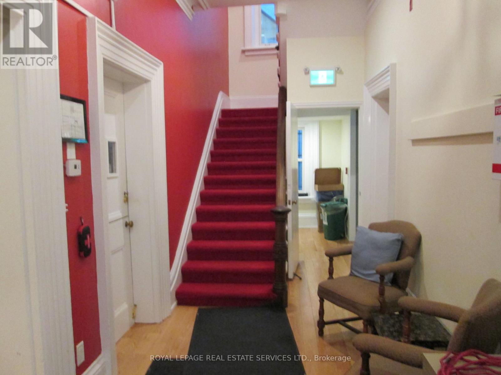 10 Trinity Square, Toronto, Ontario  M5G 1B1 - Photo 2 - C13667286