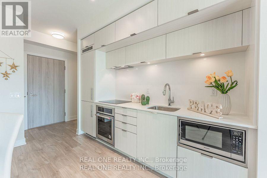 303 - 80 Vanauley Street, Toronto, Ontario  M5T 0C9 - Photo 6 - C13667386