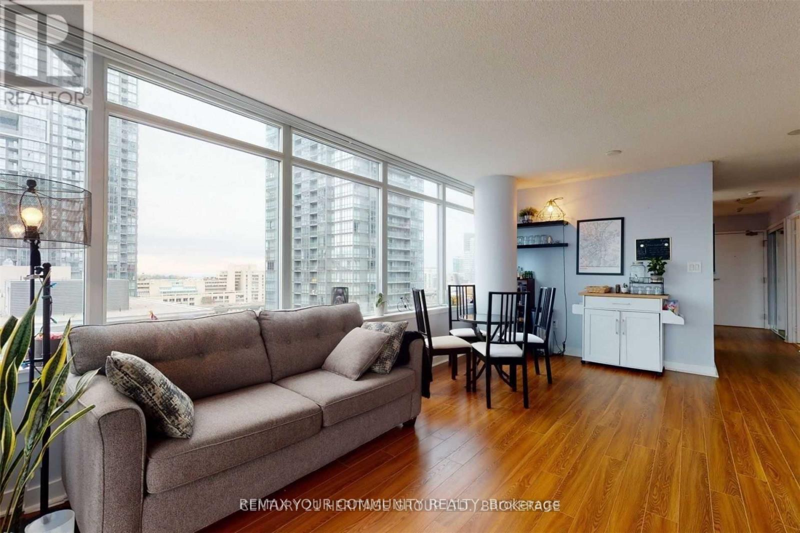 919 - 4k Spadina Avenue, Toronto, Ontario  M5V 3Y9 - Photo 8 - C13667494