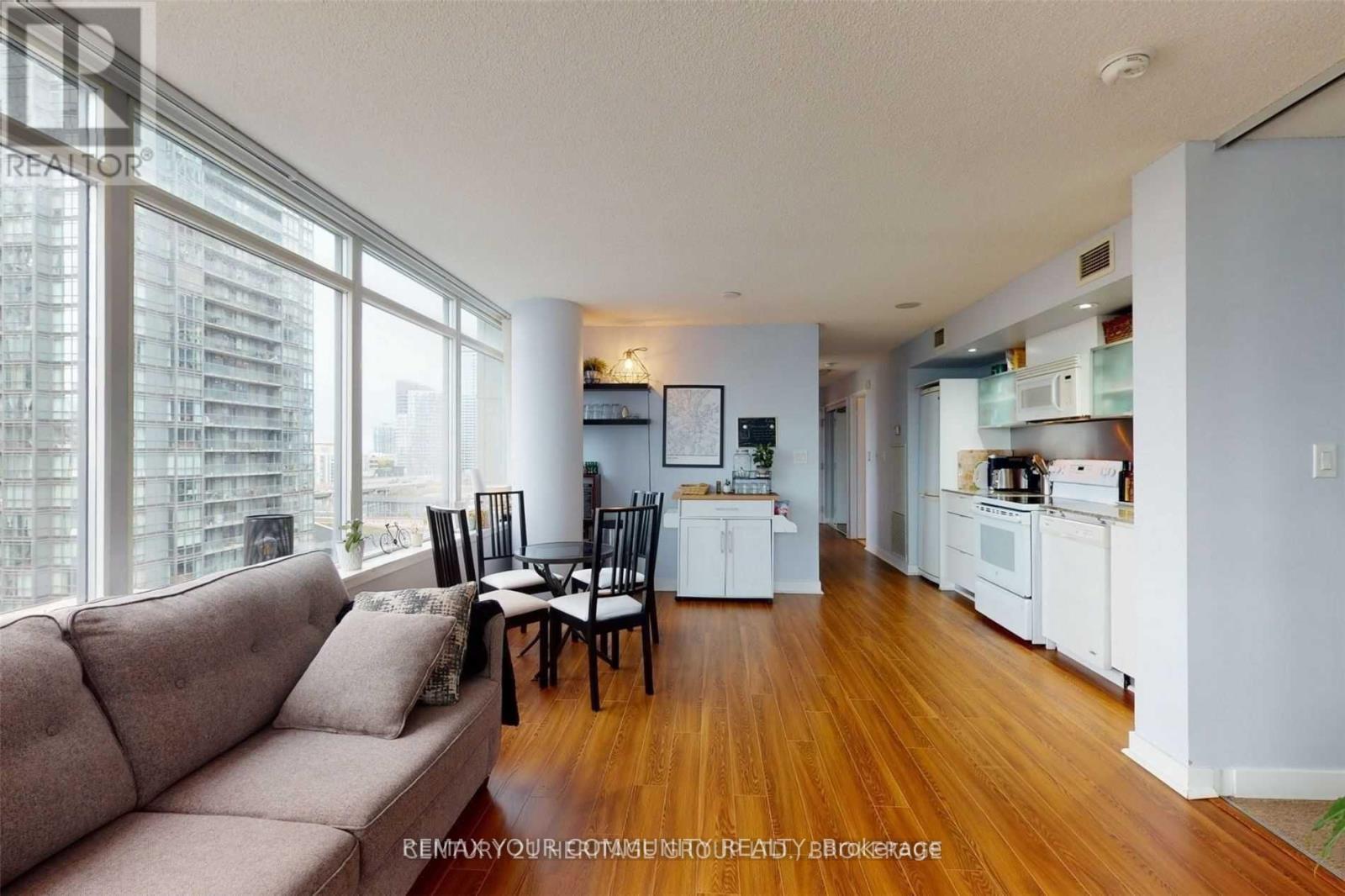 919 - 4k Spadina Avenue, Toronto, Ontario  M5V 3Y9 - Photo 9 - C13667494