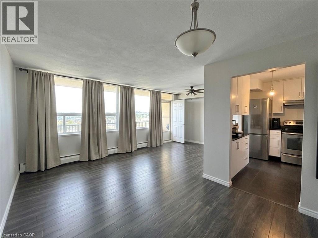 15 Nicklaus Drive Unit# 910, Hamilton, Ontario  L8K 5J5 - Photo 1 - 40855285