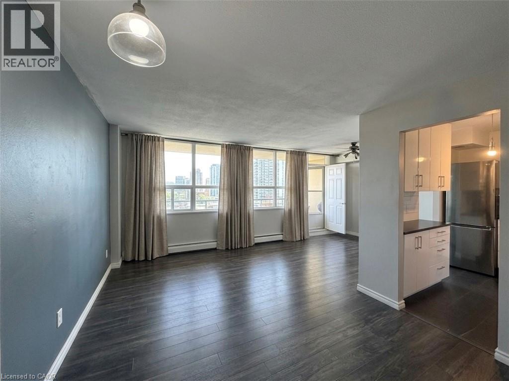 15 Nicklaus Drive Unit# 910, Hamilton, Ontario  L8K 5J5 - Photo 2 - 40855285