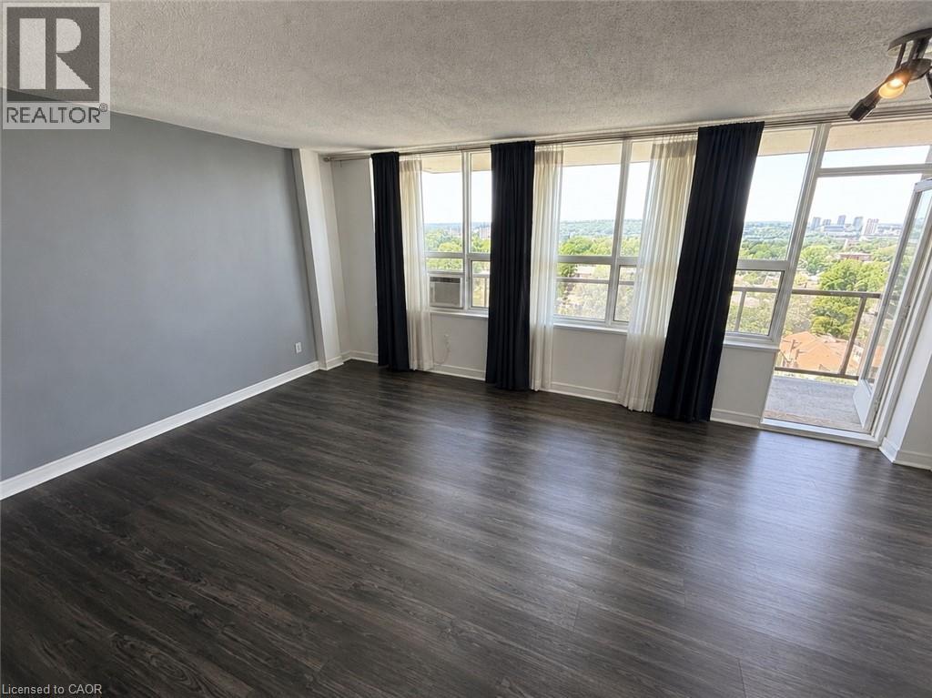 15 Nicklaus Drive Unit# 910, Hamilton, Ontario  L8K 5J5 - Photo 6 - 40855285