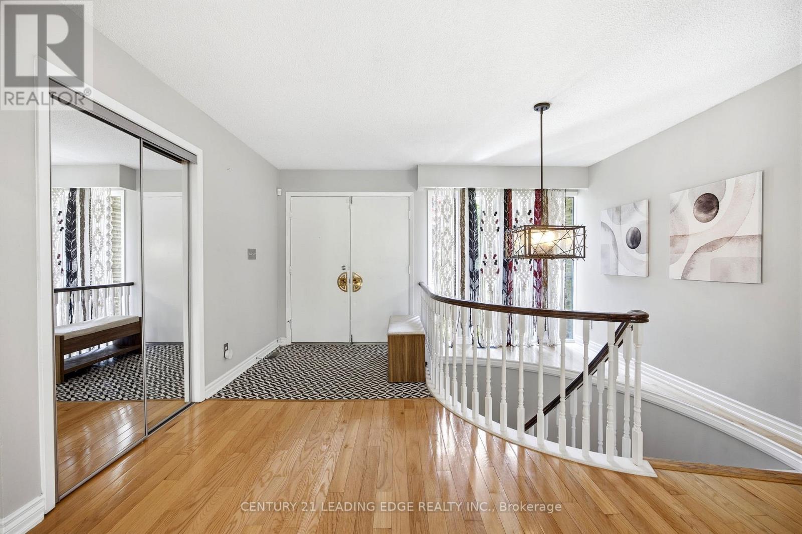 128 Marica Avenue, Oshawa, Ontario  L1G 3G8 - Photo 3 - E13667302